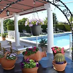 La Orquidea De Сasa de vacaciones *